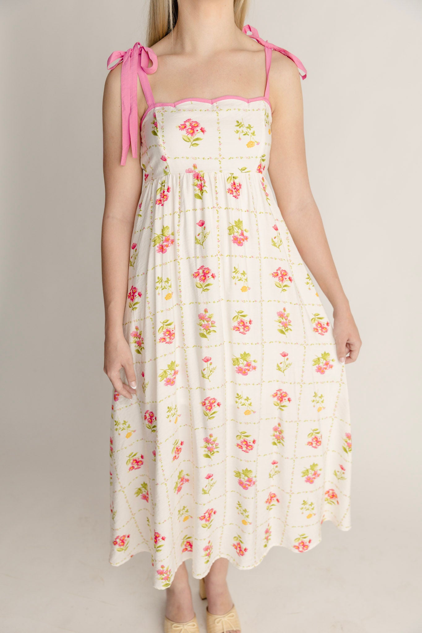 Floral Tie Pattern Scalloped Tie Strap Midi Dress