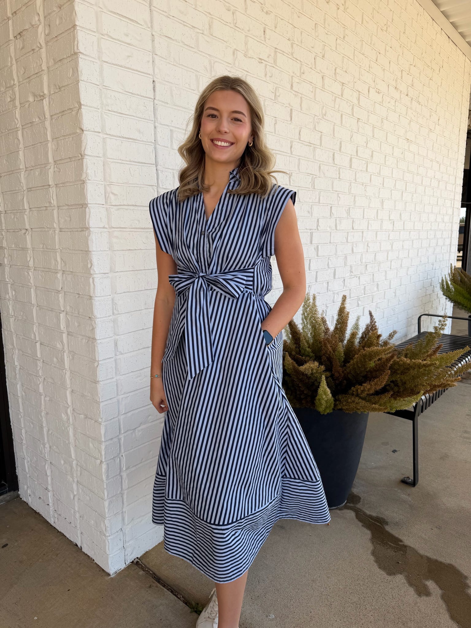 Entro Cap Sleeve Maxi Dress