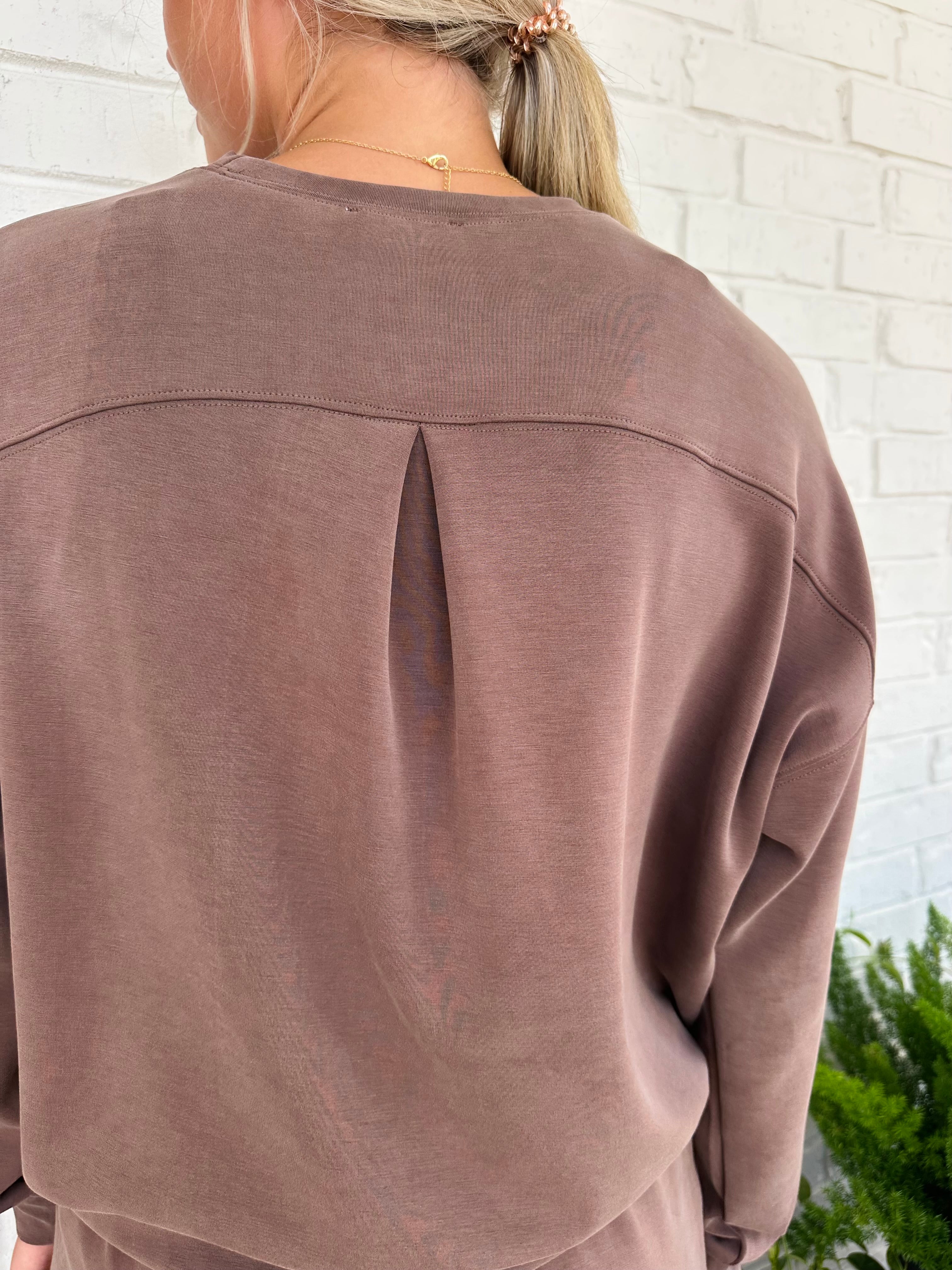 Rebecca Scuba LS Lightweight Knit Smooth Top