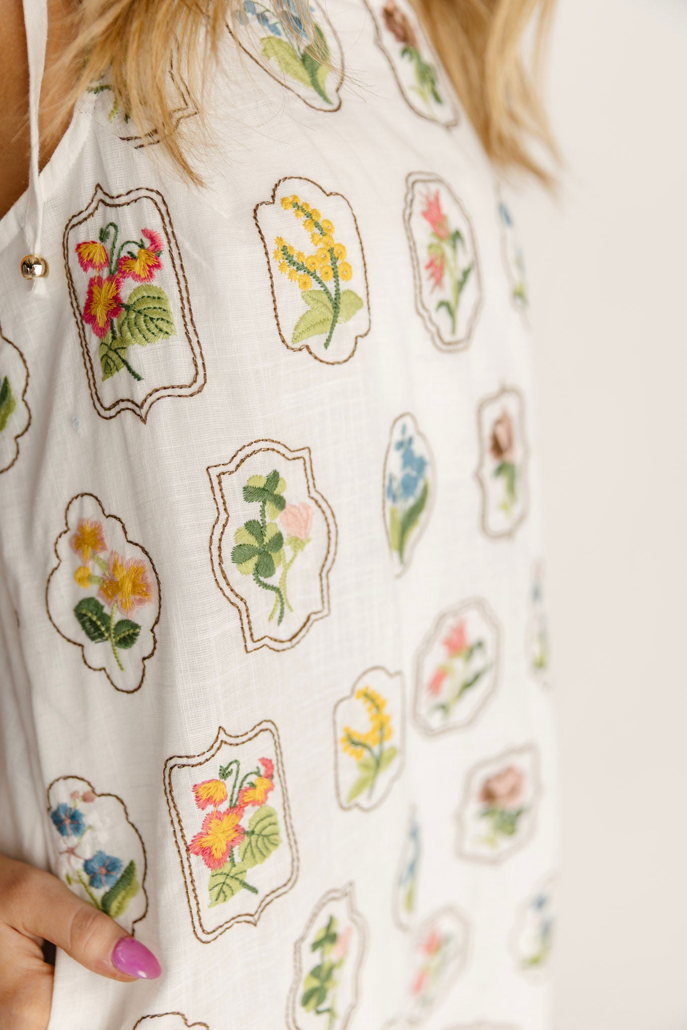 Entro Sarah Scalloped Floral Tie Dress