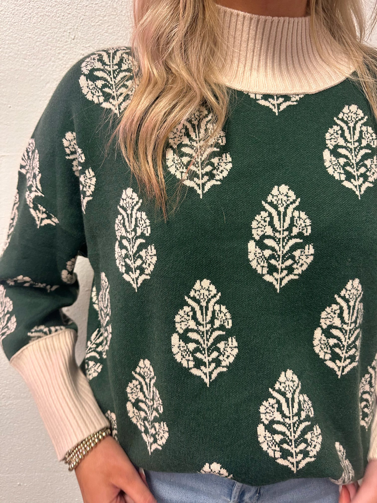 Andrea Soft LS Print Sweater w Contrast Mock Neck